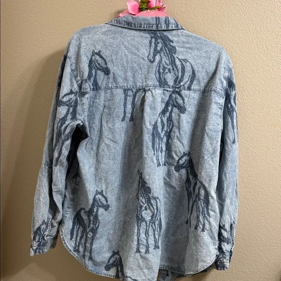 Jane and Delancey Blue Horse Print Button Down Shirt - Picture 5 of 6